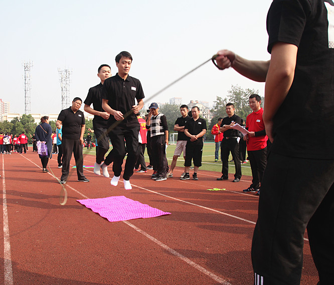 星空体育网页版,星空体育（中国）官方网站登录界面控股集团第六届员工运动会圆满举行