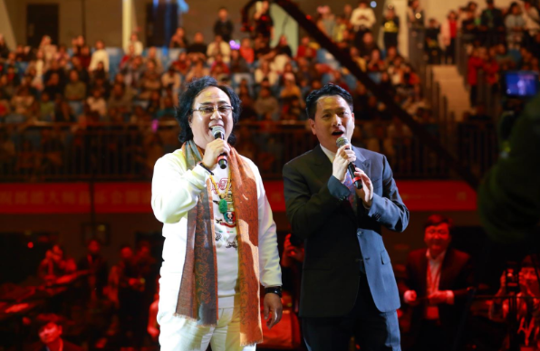 2019 星空体育网页版,星空体育（中国）官方网站登录界面之夜郎朗和朋友们的音乐会系列报道新闻媒体汇编