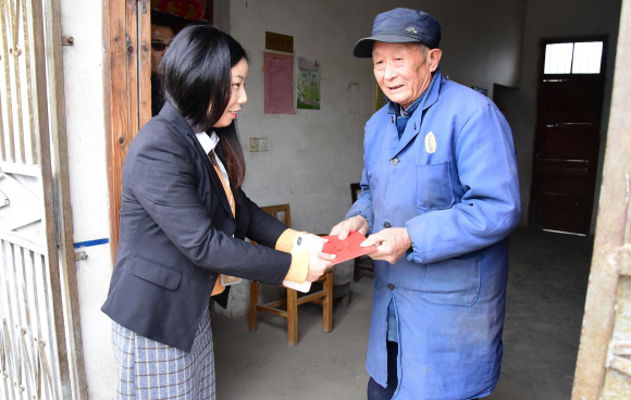 第十季“大爱星空体育网页版,星空体育(中国)官方网站登录界面 暖冬行动”系列报道新闻媒体汇编