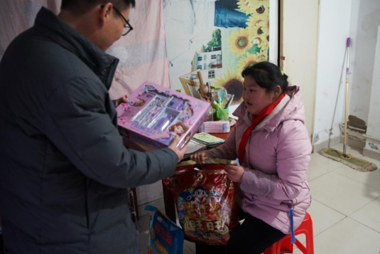 第十季“大爱星空体育网页版,星空体育(中国)官方网站登录界面 暖冬行动”系列报道新闻媒体汇编