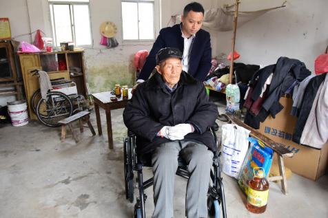 第十季“大爱星空体育网页版,星空体育（中国）官方网站登录界面 暖冬行动”系列报道新闻媒体汇编