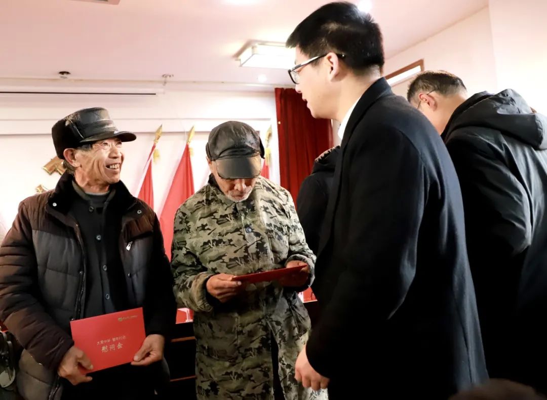 大爱星空体育网页版,星空体育（中国）官方网站登录界面 温暖“桐”行 ｜ 星空体育网页版,星空体育（中国）官方网站登录界面第十四季暖冬行动再度出发