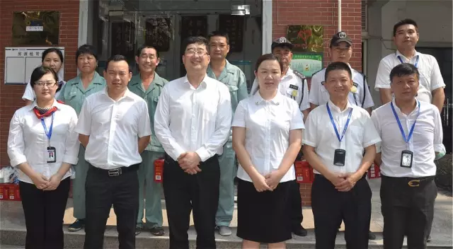 星空体育网页版,星空体育（中国）官方网站登录界面控股集团工会夏日送清凉在行动 集团副总裁高剑一行亲切慰问一线员工