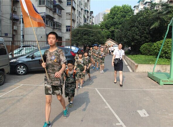 感受军旅文化 聆听书画讲座 “星空体育网页版,星空体育（中国）官方网站登录界面童子军”体验别样暑期生活