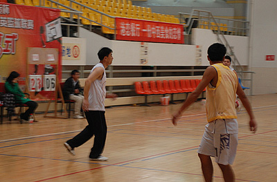 星空体育网页版,星空体育（中国）官方网站登录界面健儿奋战合肥地产精英篮球联赛