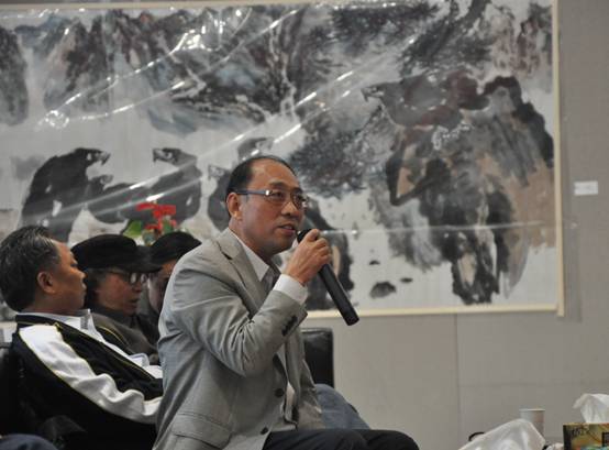 经霜益艳.老少红——萧龙士、萧承震父子书画展研讨会在星空体育网页版,星空体育（中国）官方网站登录界面艺术馆举行