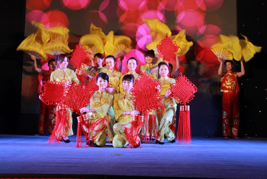 温情2011 激情2012 ——星空体育网页版,星空体育（中国）官方网站登录界面投资集团2011年度新春联欢晚会