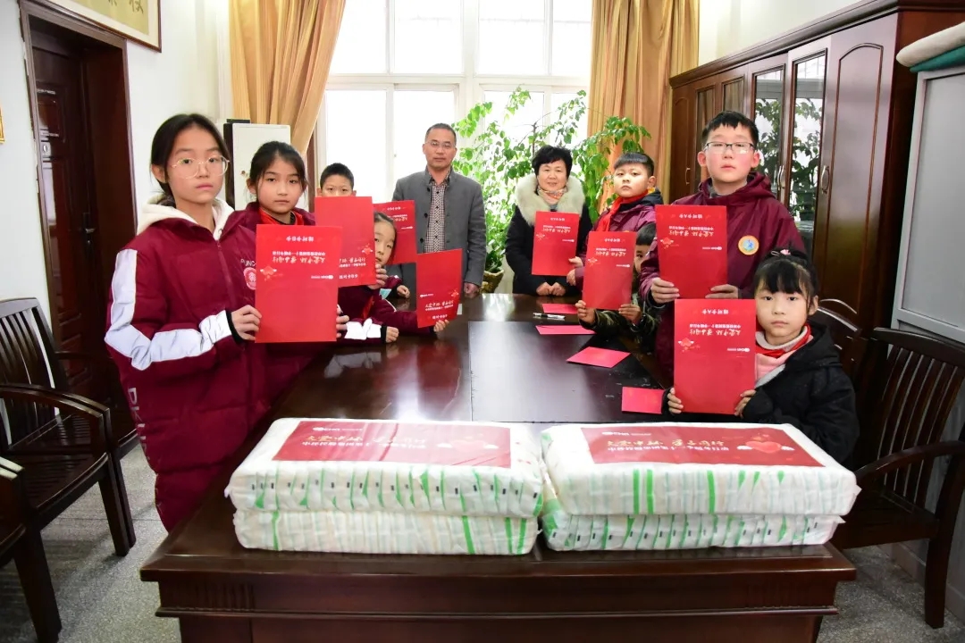 暖心圆童梦 为爱添一度——“大爱星空体育网页版,星空体育（中国）官方网站登录界面 学子同行”圆满收官